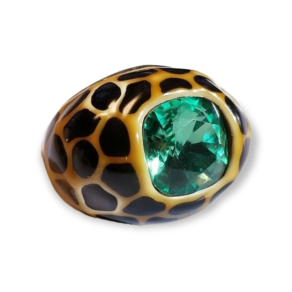 KJL KENNETH JAY LANE Gold Black Enamel Dome Cocktail Crystal Contemporary Ring